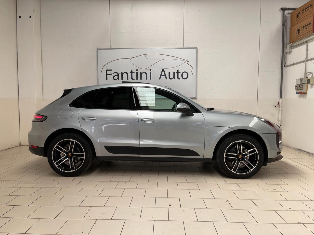 Porsche Macan 2.0 245cv pdk-LEGGI SOTTO