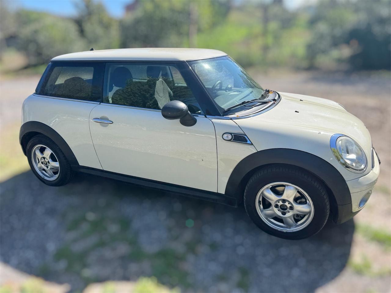 Mini ONE 1.4 benzina-2010