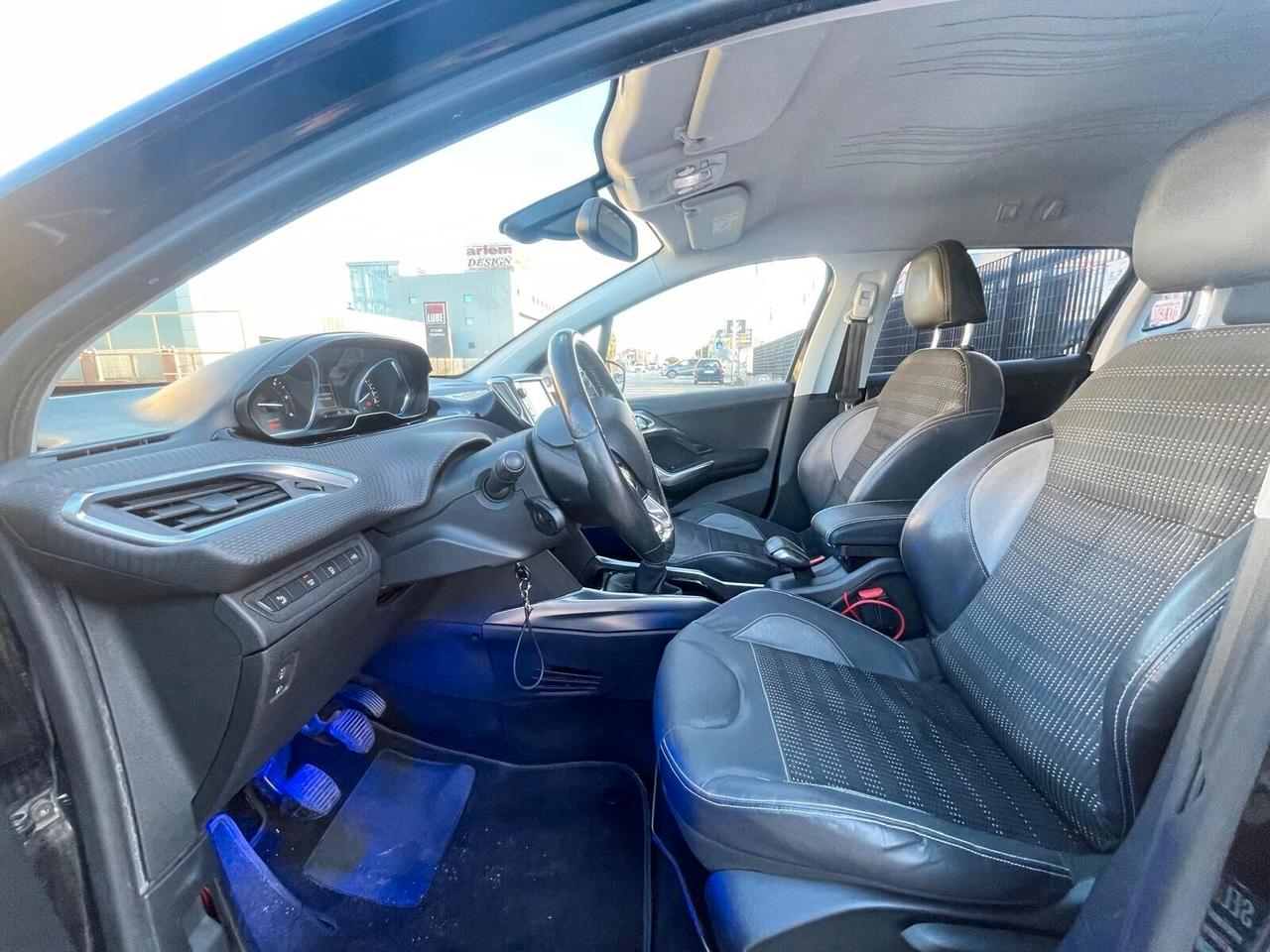 Peugeot 2008 1.6 e-HDi 92 CV Stop&Start Urban Cross