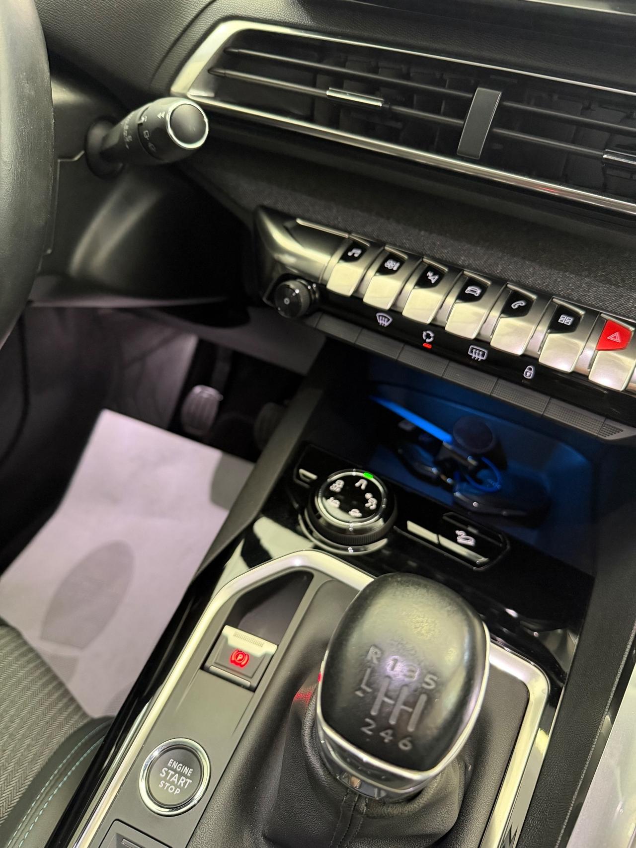 Peugeot 3008 BlueHDi 130 S&S Allure Pack 2022 KM85.000