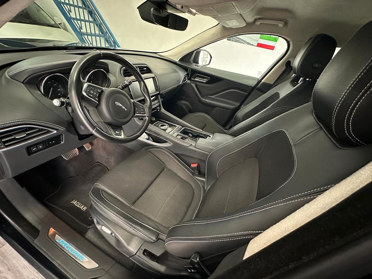 Jaguar F-Pace 2.0 D 180 CV AWD aut. R-Sport