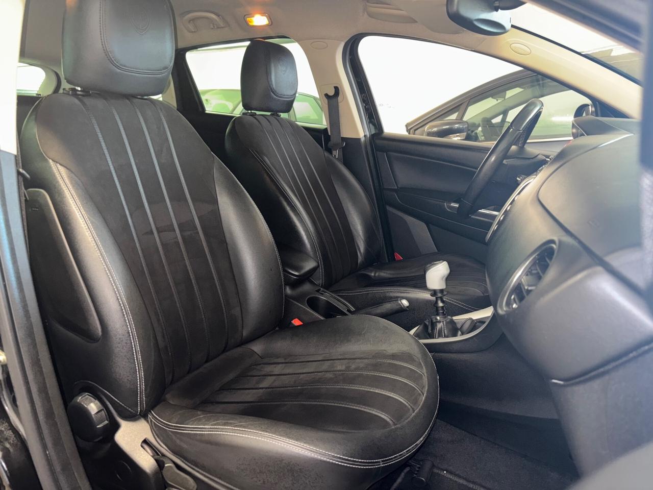 Lancia Delta 1.6 MJT Gold Edition