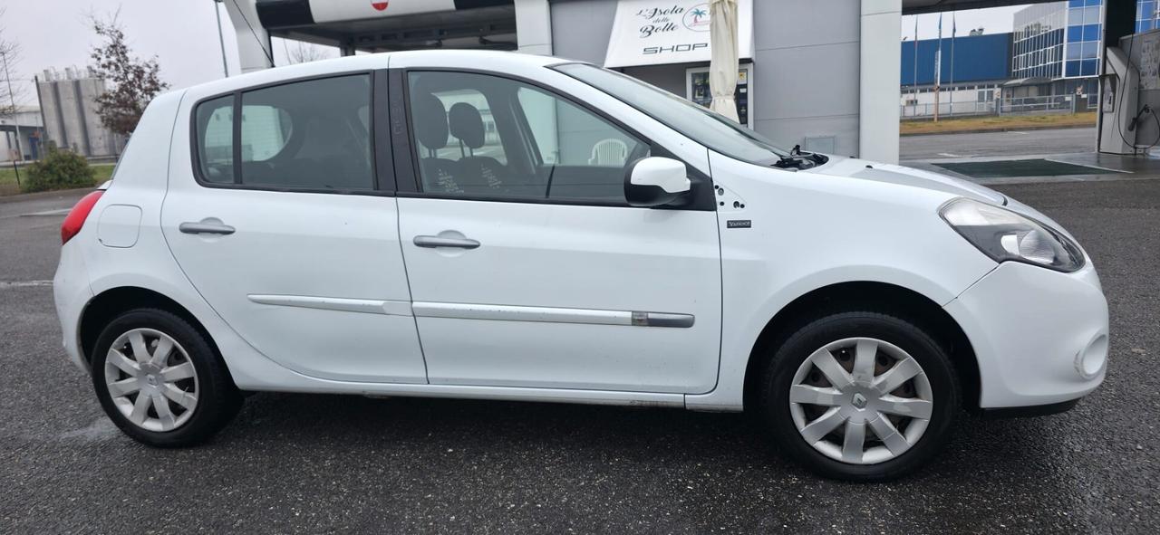 Renault Clio 1.2 16V 5 porte GPL Dynamique neopatentati