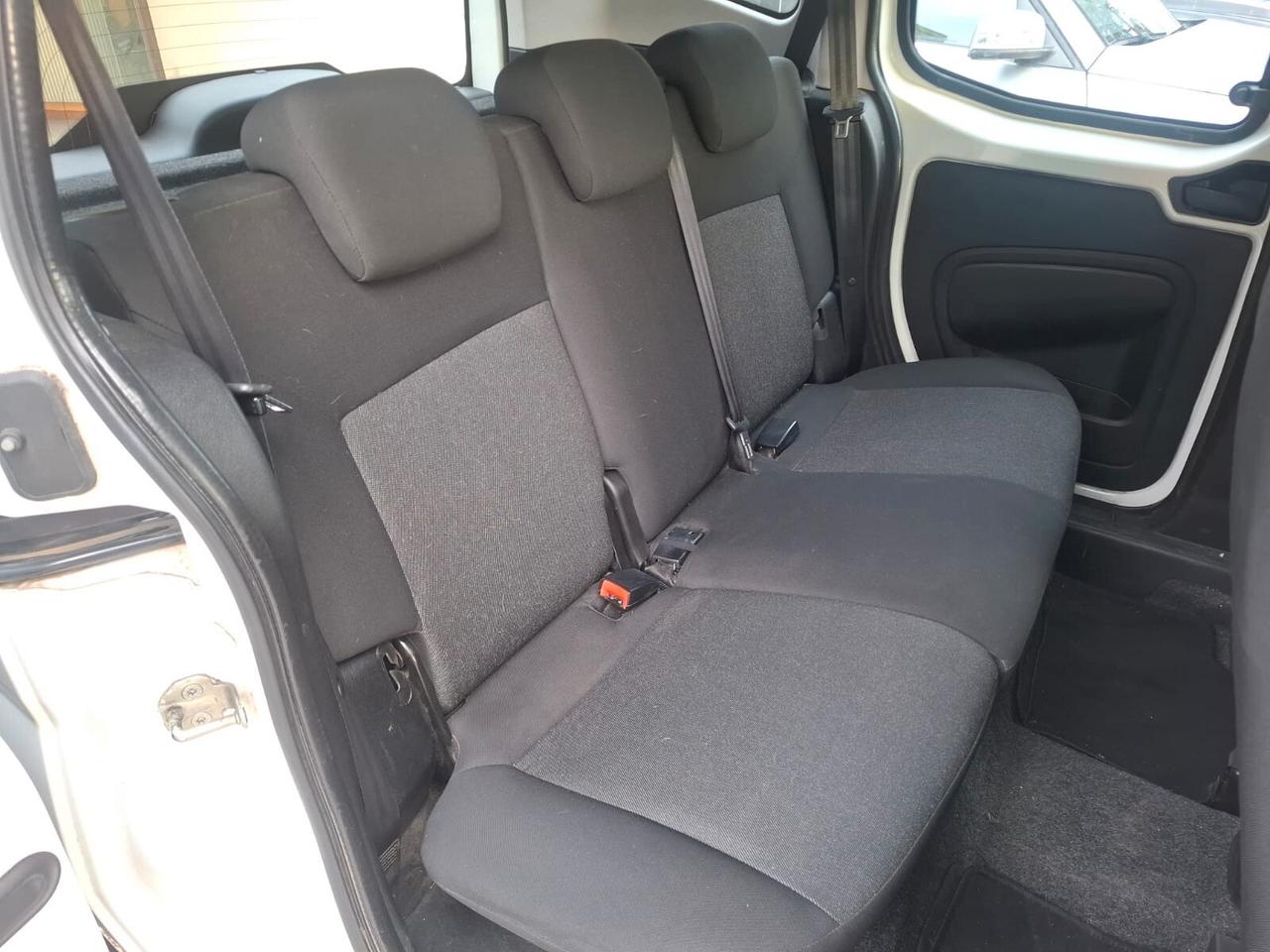 Fiat Qubo 1.4 8V 77 CV Lounge (57Kw)