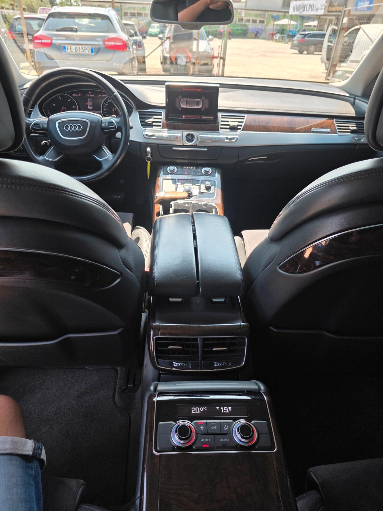 Audi A8 4.2 V8 TDI quattro tiptronic