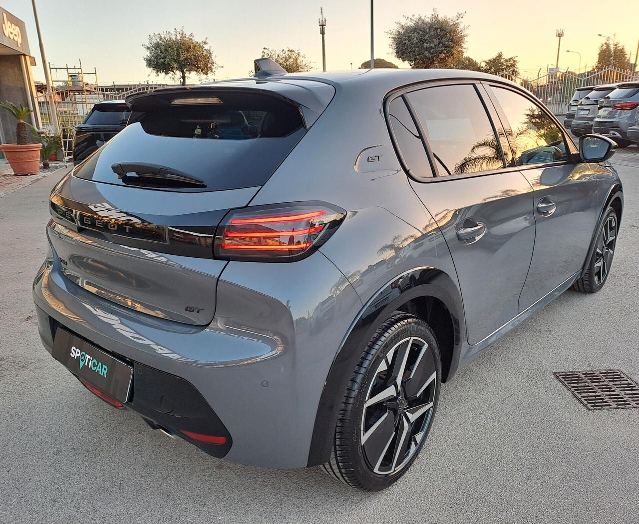 Peugeot 208 1.2 PureTech 100cv GT- 23848 km