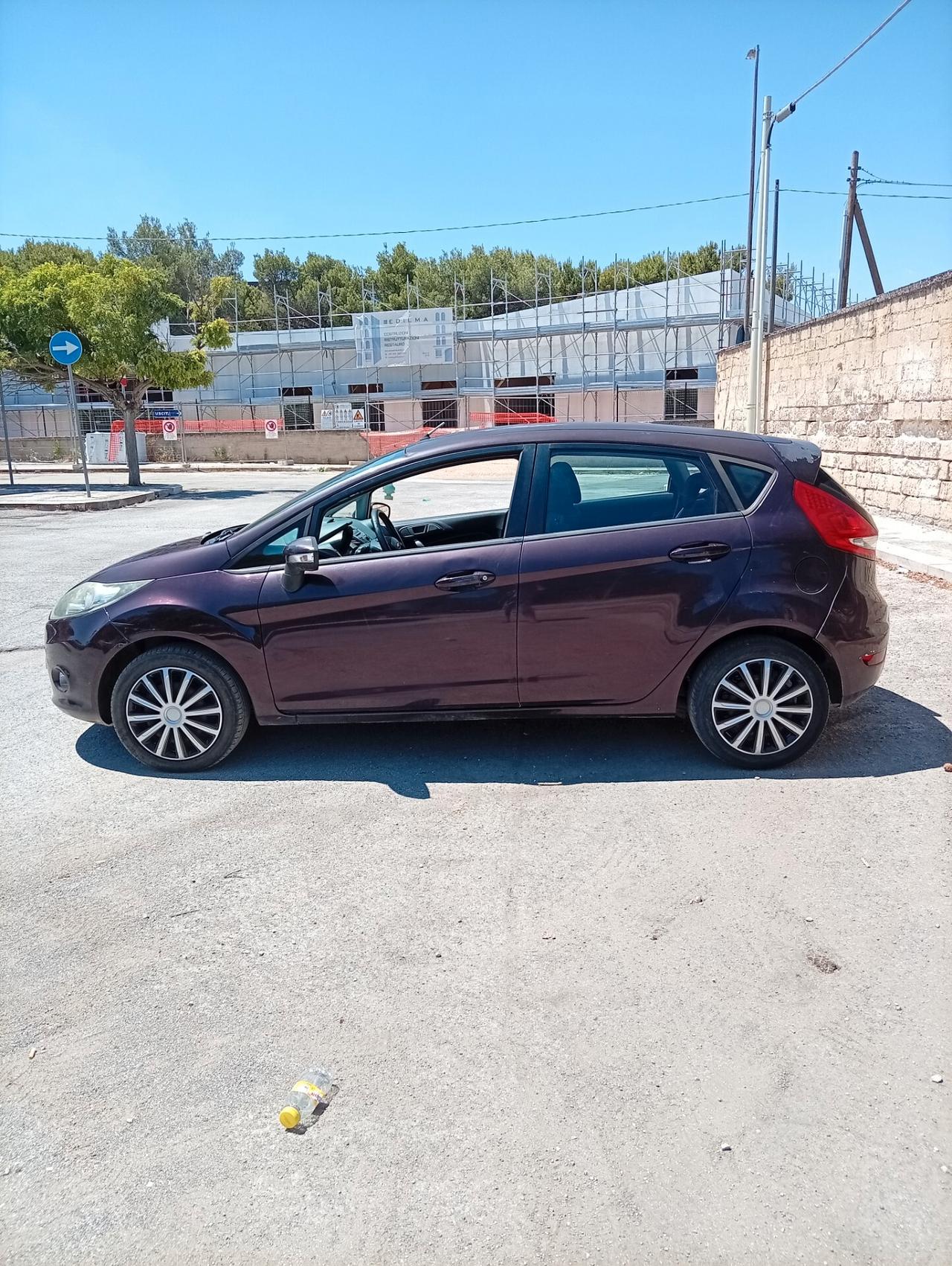 Ford Fiesta Fiesta+ 1.4 TDCi 70CV 5 porte
