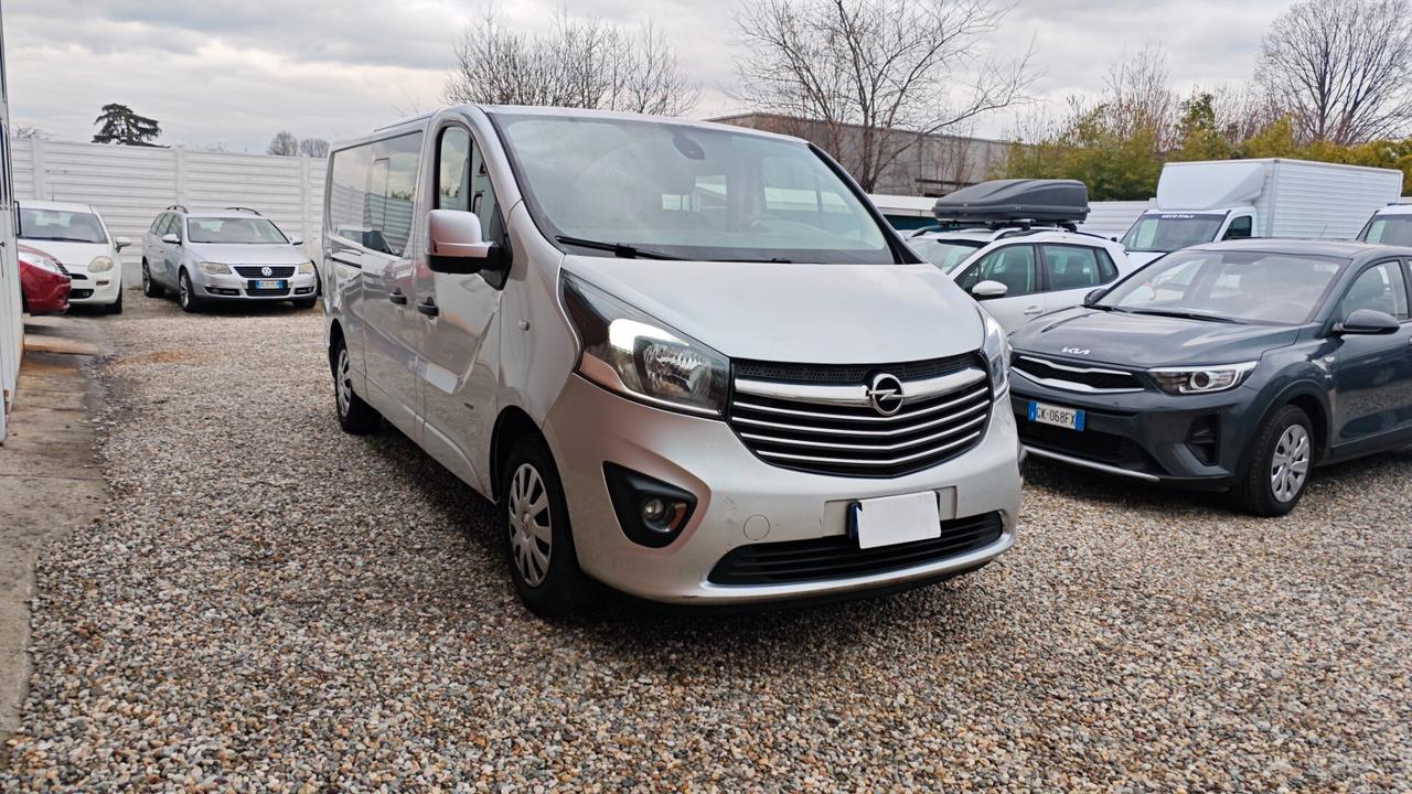Opel Movano Vivaro L1H1 6 posti