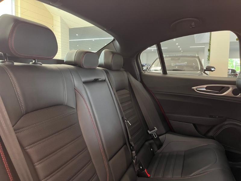 ALFA ROMEO Giulia 2.0 Turbo 280 CV AT8 AWD Q4 Competizione