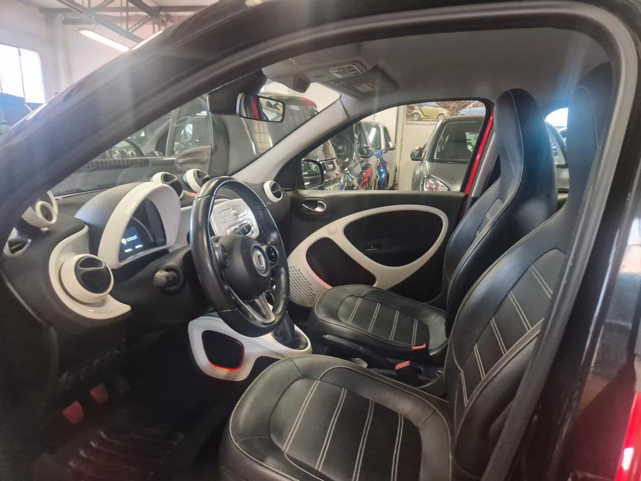 ForFour prime pelle full led garanzia