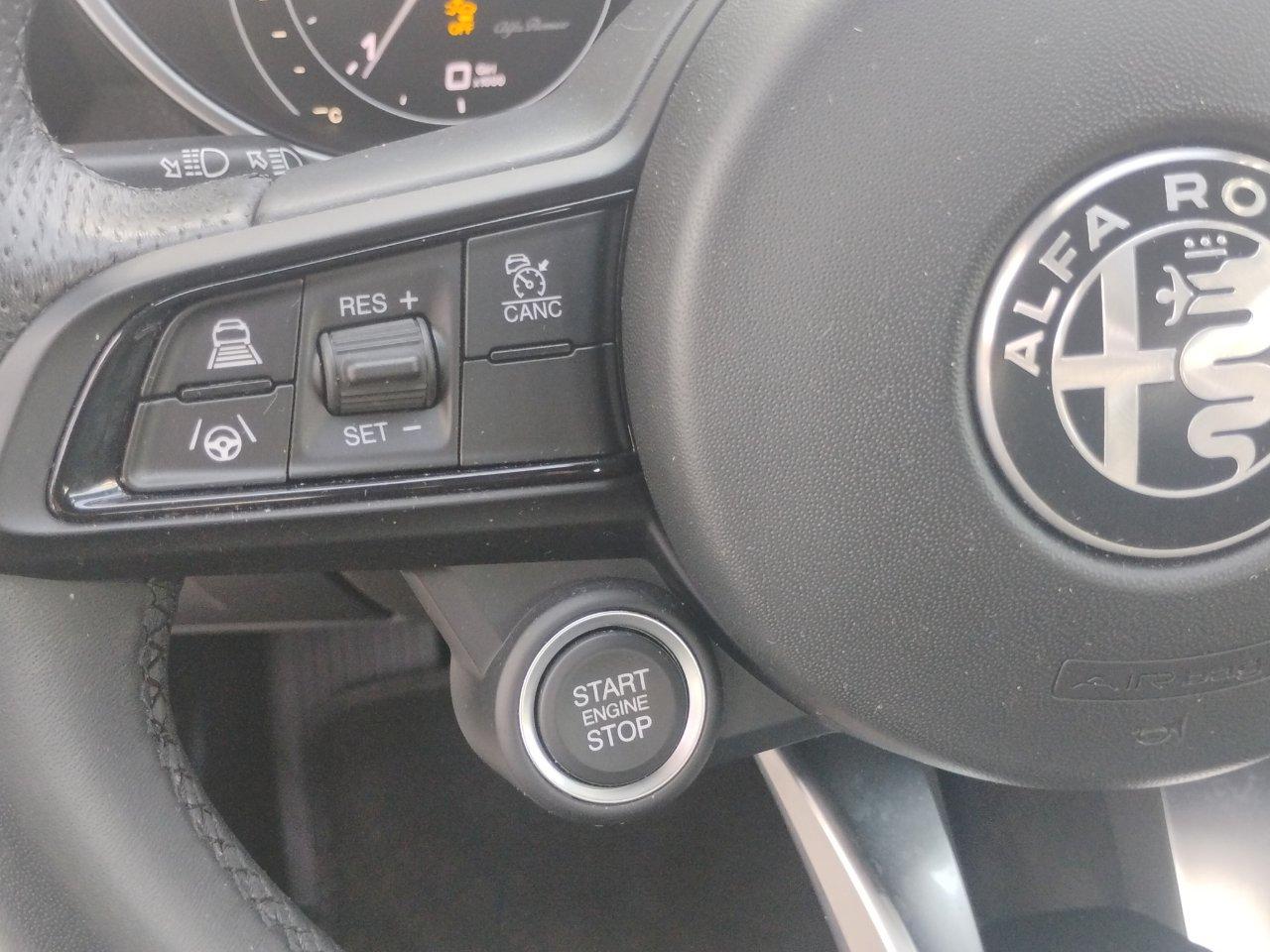 Alfa Romeo Giulia 2.2 t Super.160cv .NAVI.TELECAMERA