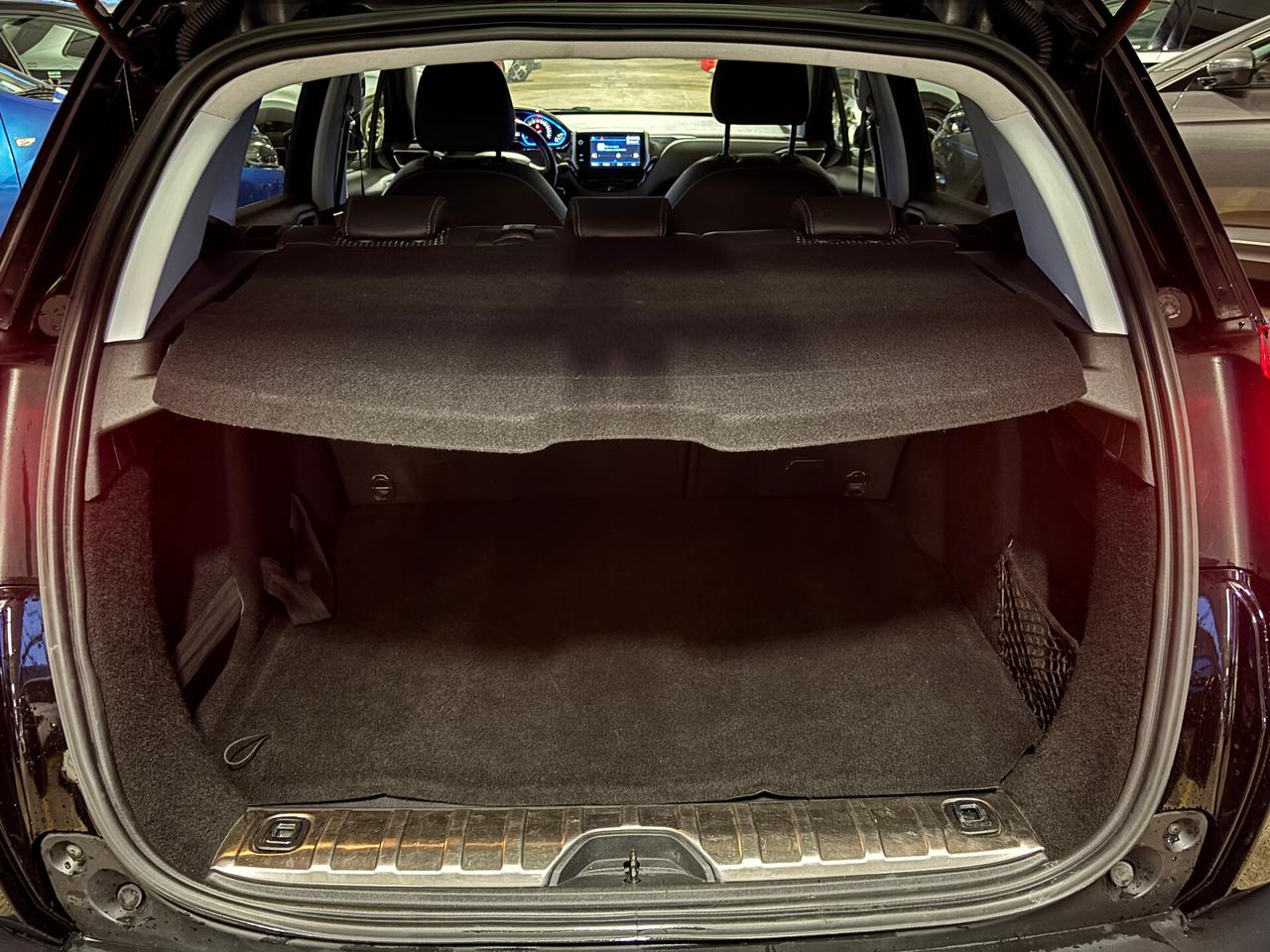 Peugeot 2008 1.2 PureTech Turbo 110CV S&S Allure