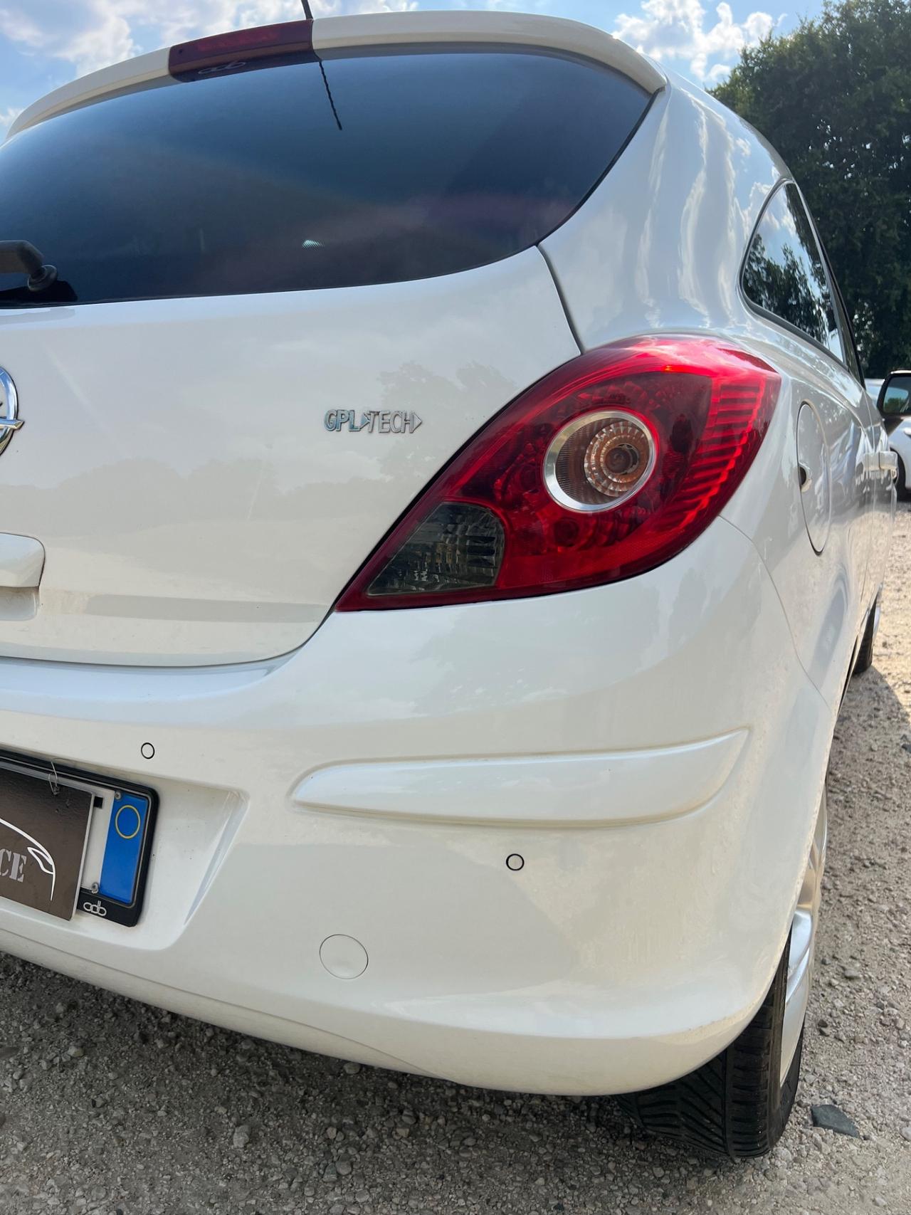 Opel Corsa 1.2 85CV 3 porte GPL-TECH Elective