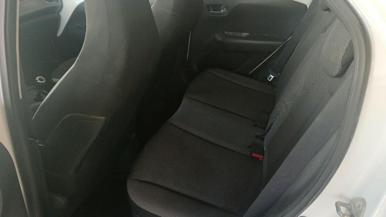 Toyota Aygo Connect 1.0 VVT-i 72 CV 5 porte x-clusiv MMT