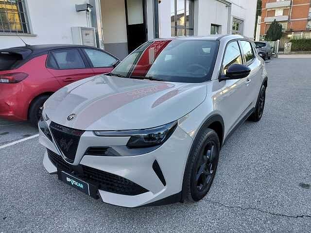 Alfa Romeo Junior 1.2 136 CV Hybrid eDCT6