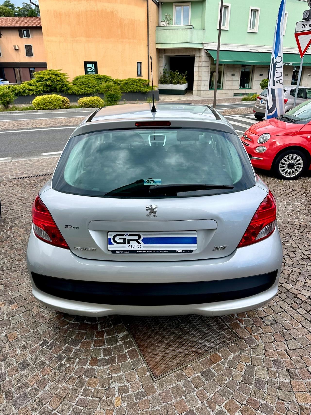 Peugeot 207 1.4Bz 95CV 5p Allure -Neopatentati