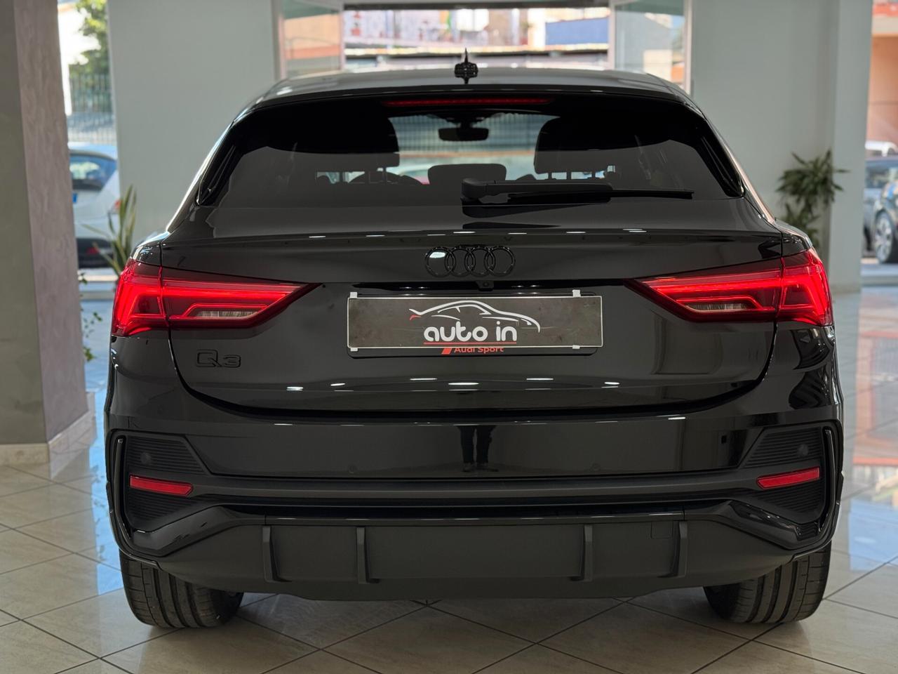 Audi Q3 SPB 35 TDI S tronic S Line Identity Black