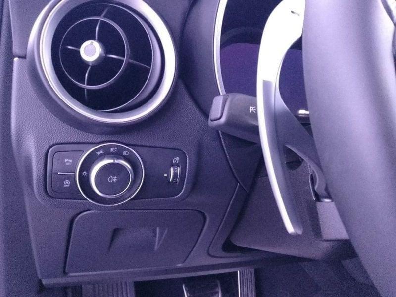 Alfa Romeo Stelvio 2.2 t Tributo Italiano Q4 210cv auto