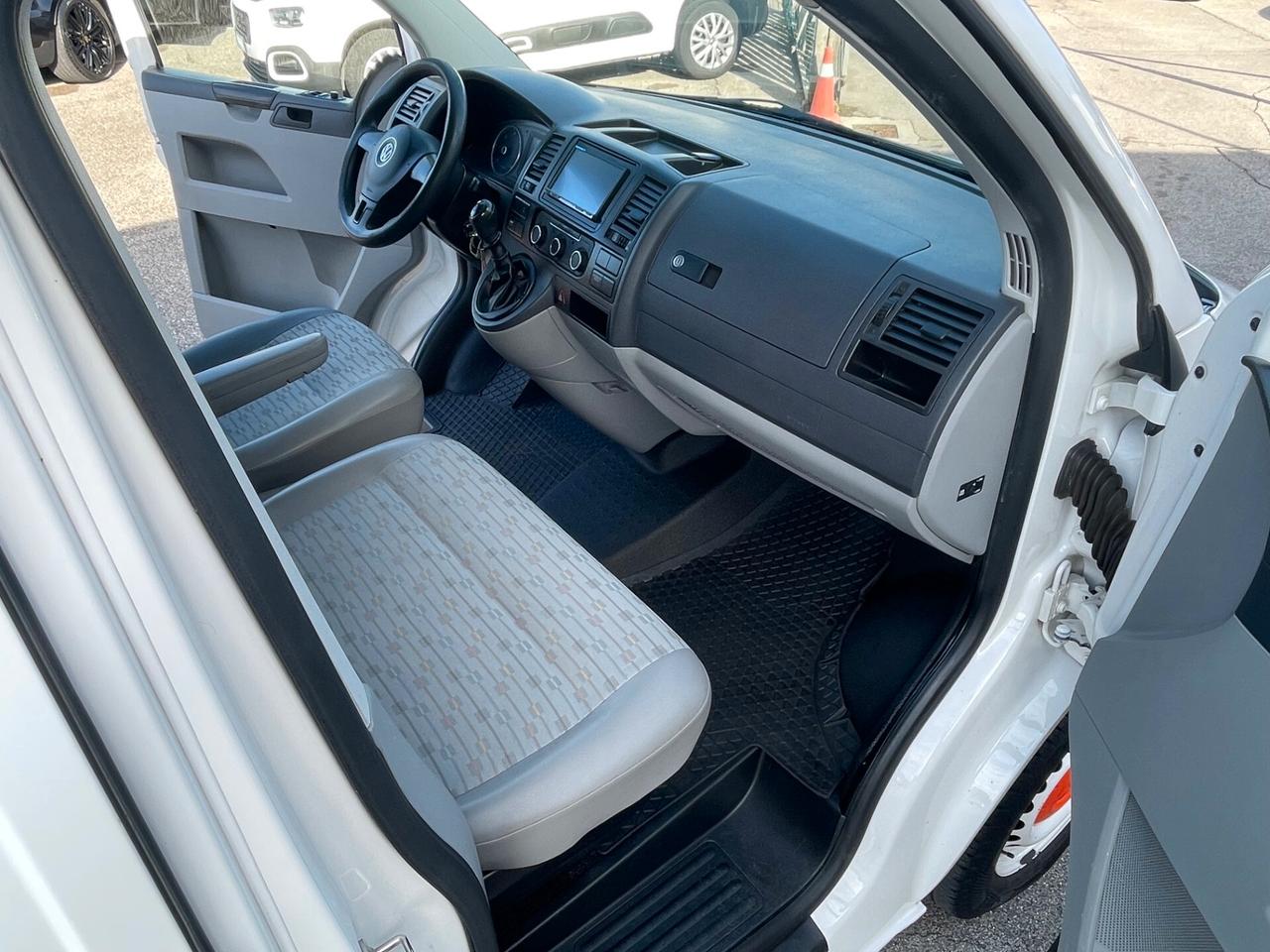 Volkswagen Transporter T5 2.0 TDI 140CV PC