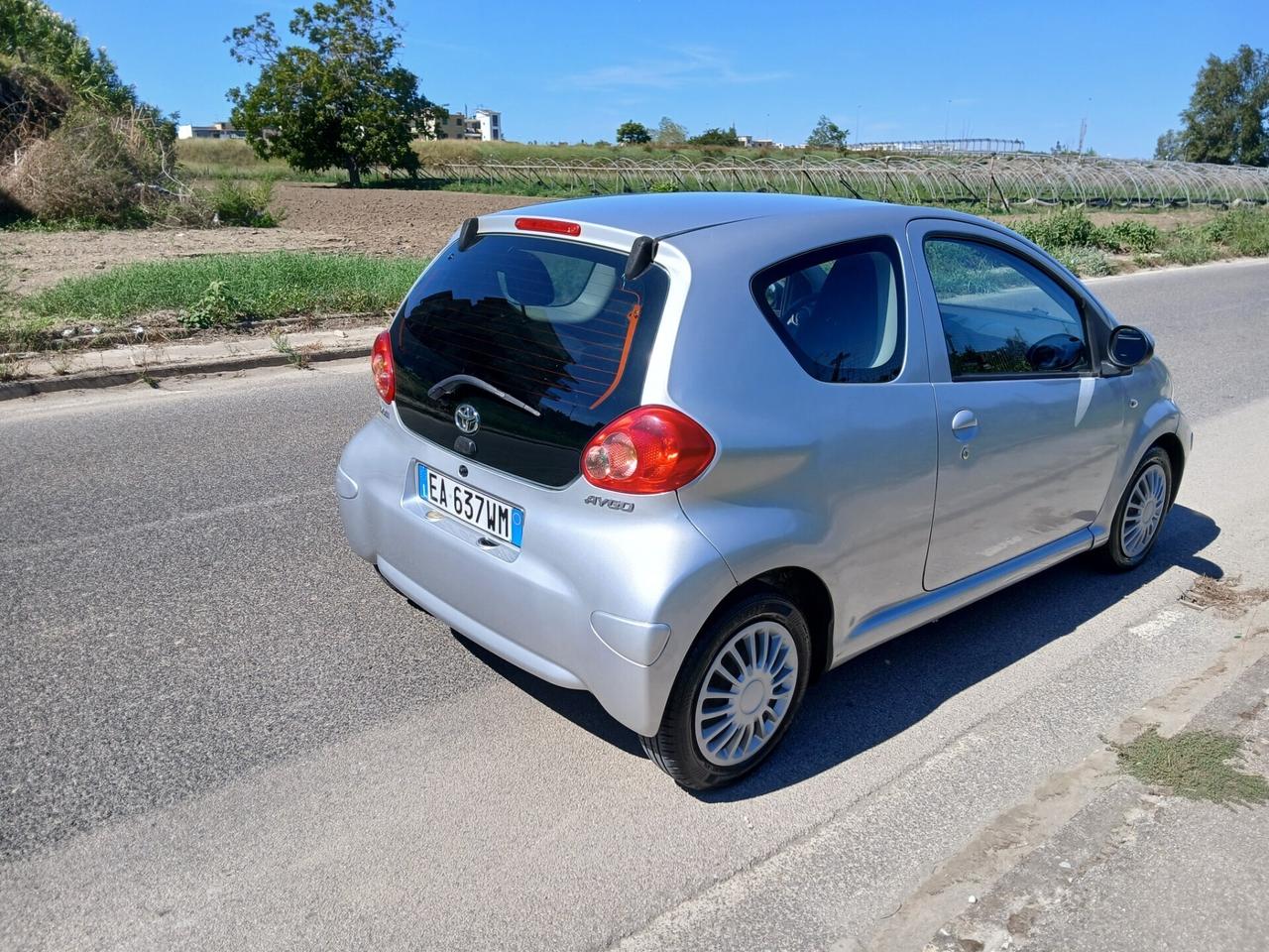 Toyota Aygo 1.0 12V VVT-i 3 porte Sol anno 2008