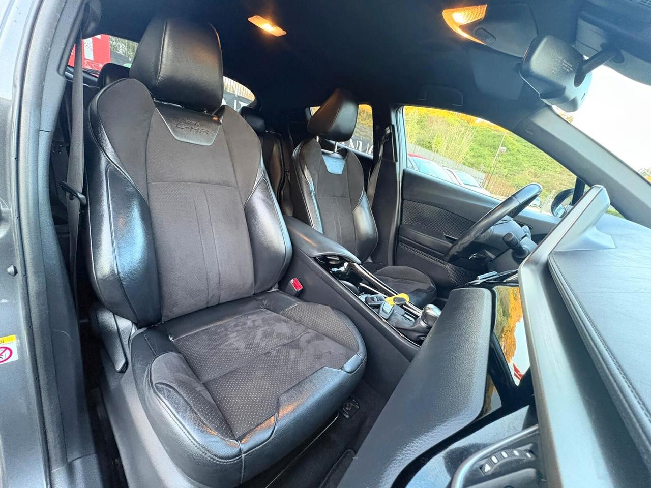 Toyota C-HR 1.8 Hybrid E-CVT Lounge