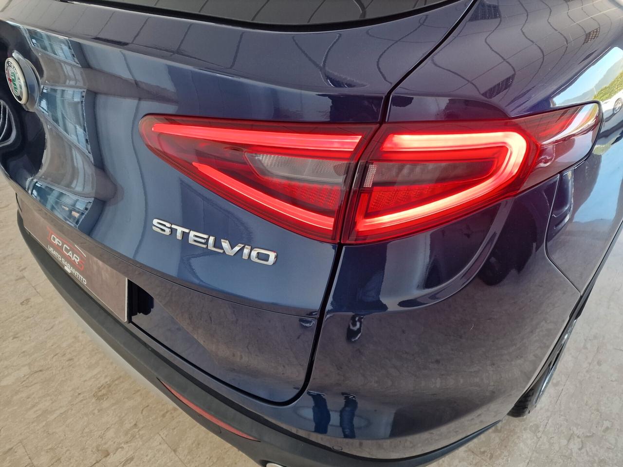 Alfa Romeo Stelvio 180 CV Tetto Apribile
