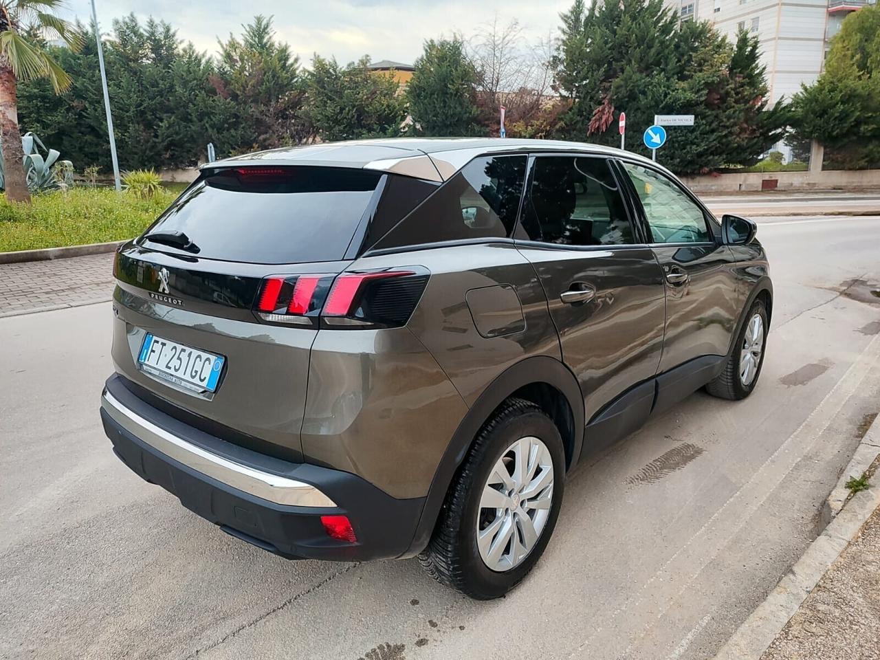 Peugeot 3008 1.5 BlueHDi 130 CV 2018