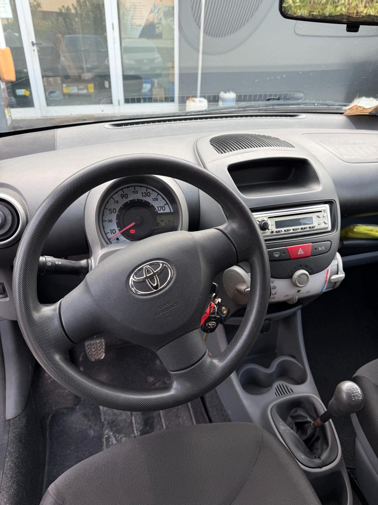 Toyota Aygo 1.0 12V VVT-i 5 porte Now