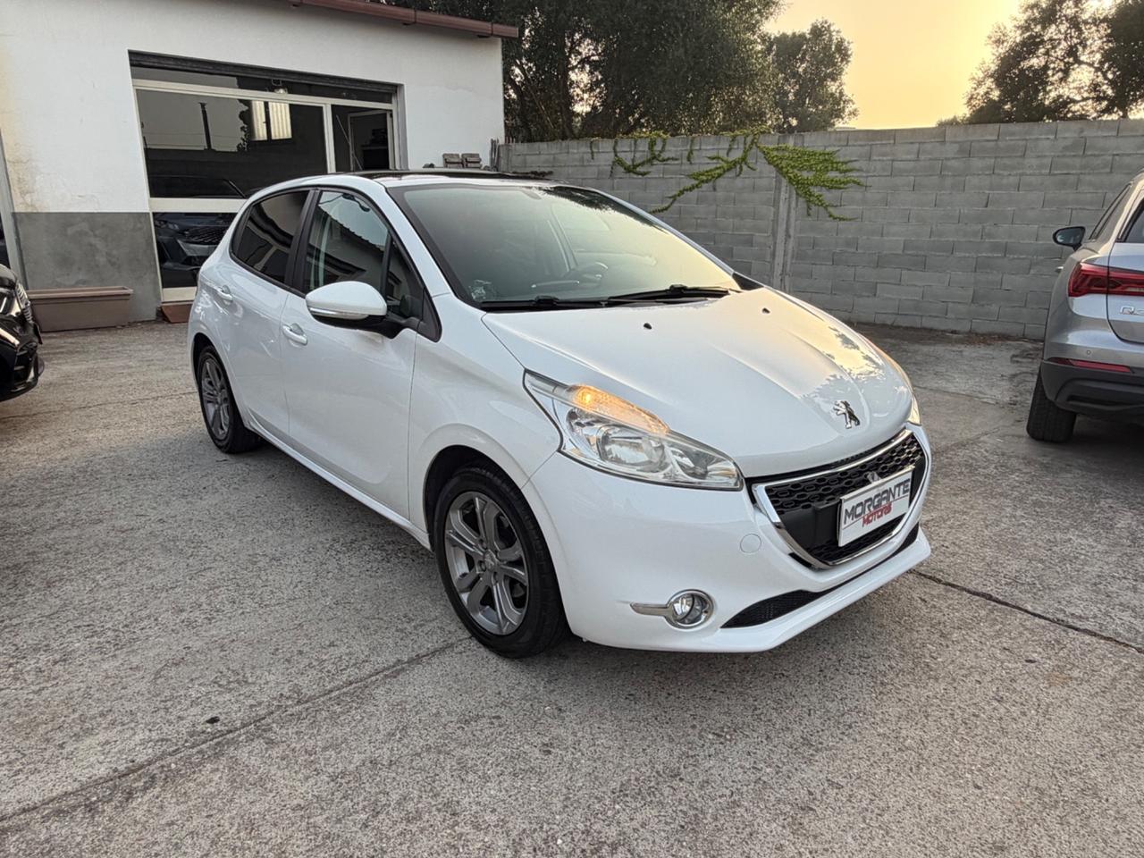 Peugeot 208 1.4 HDi 68 CV 5p Allure 2014