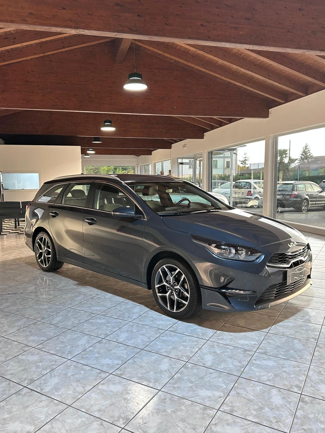 Kia Ceed 1.6 CRDi 136 CV MHEV DCT SW Business