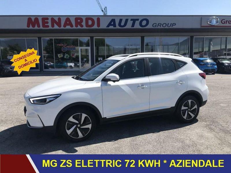 MG ZS EV Luxury 72 kWh IVA ESPOSTA * 8.700 KM!!