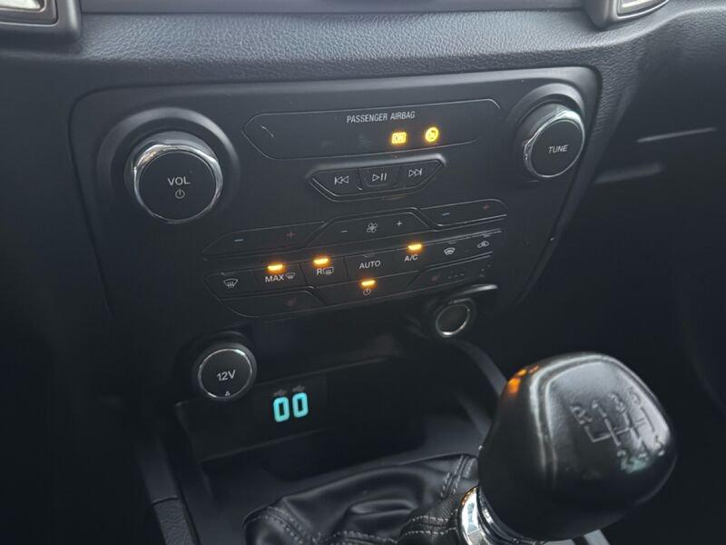 Ford Ranger 4X4 PIKCUP DOPPEL CABINE, 2.0TDCI, LIMITED, Gancio TRAINO