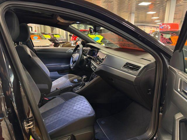 VOLKSWAGEN Taigo 1.0 TSI DSG R-Line 18" C/GRIMALDI SPECIAL DAY
