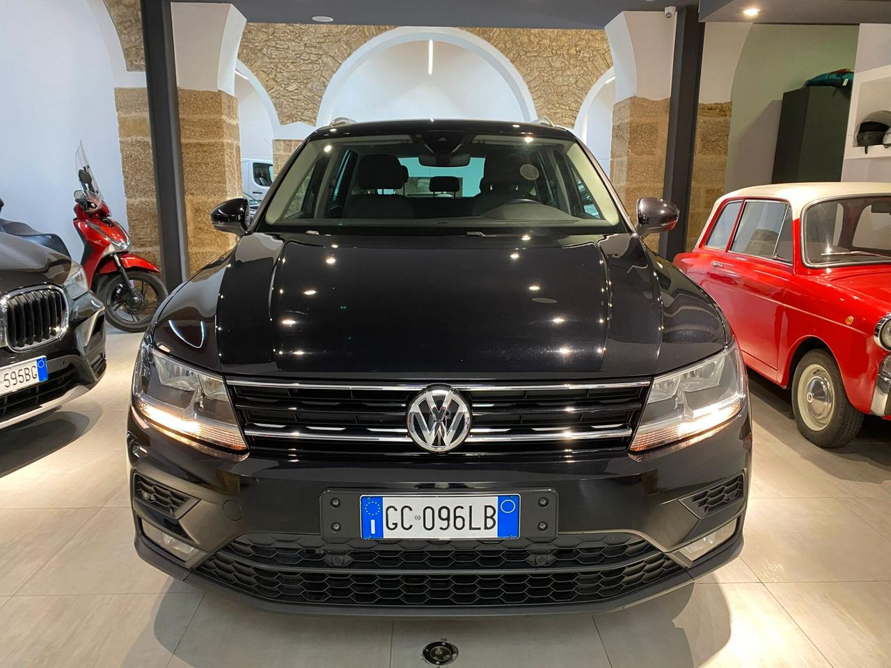 Volkswagen Tiguan 2.0 TDI SCR DSG Business BlueMotion Technology