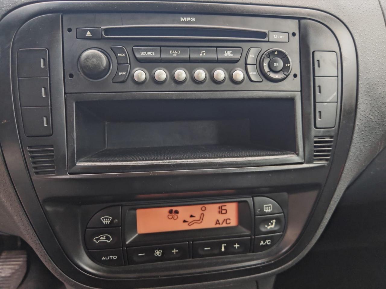 Citroen C3 1.1 benz 60cv Neopatentati