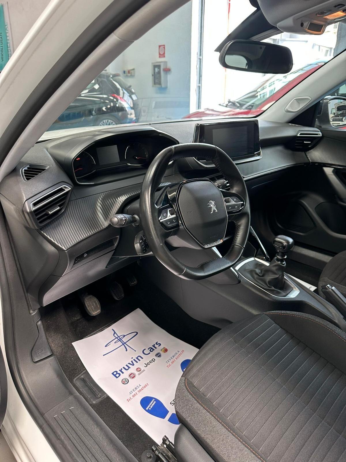 Peugeot 2008 PureTech 100 S&S Active Pack