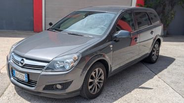 Opel Astra 1.6 16V GPL-TECH Station Wagon Edition