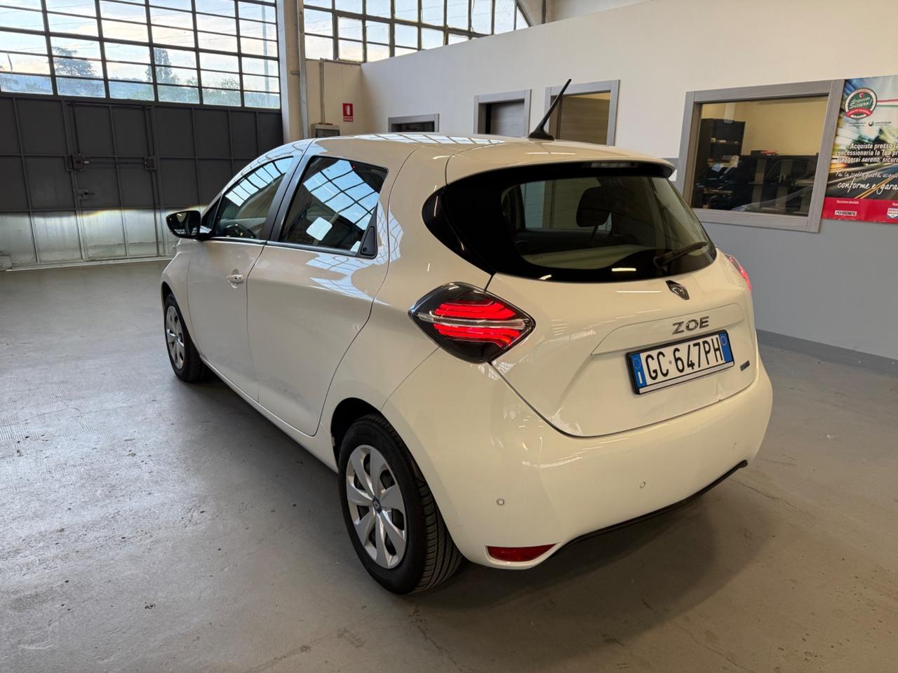 Renault ZOE Life R110 elettrica 2020 neopatentati