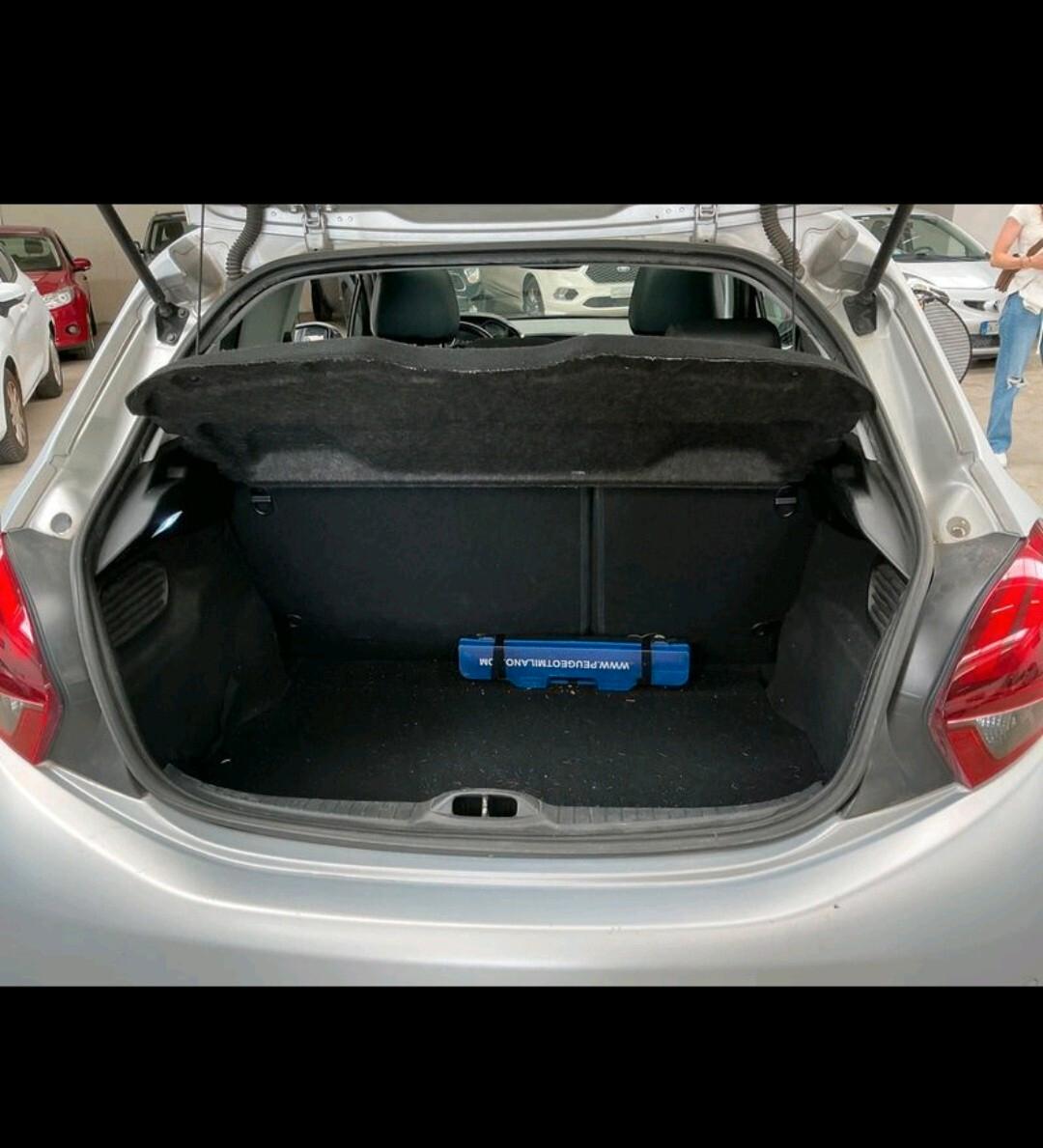 Peugeot 208 1.6 e-HDi 115 CV Stop&Start 3 porte 2013 2013 XY