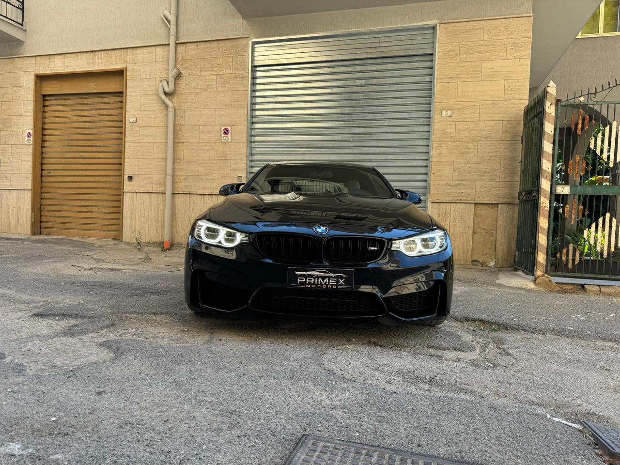 BMW M4 COUPE