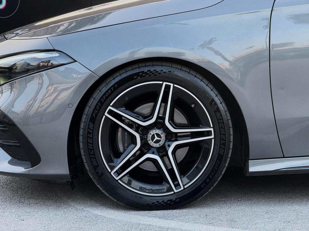 Mercedes-Benz A 180 d AMG Premium TETTO PACK LUCI