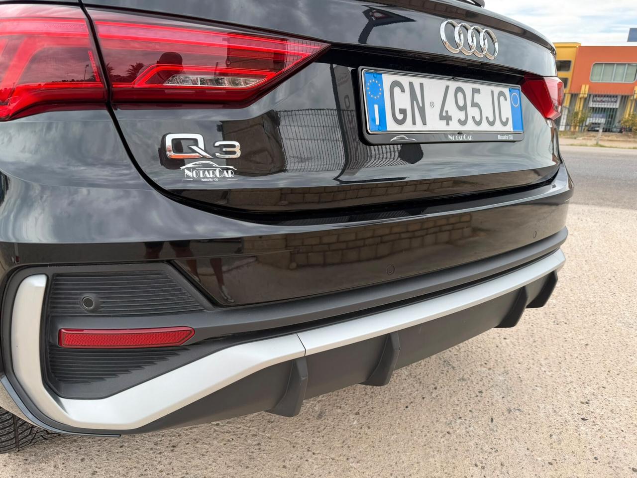 Audi Q3 SPB 35 TDI S tronic Identity Black