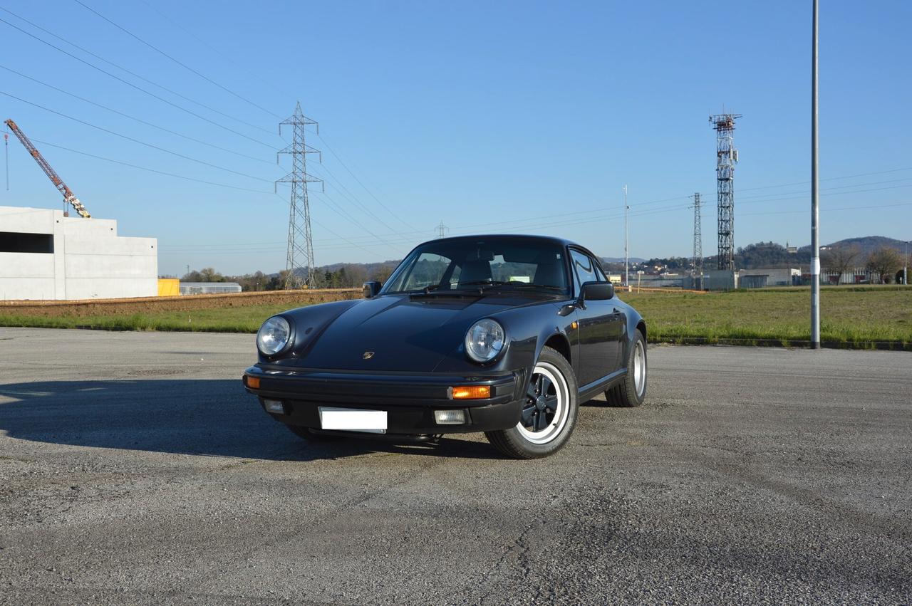 Porsche 911 Carrera 3.2 Coupé Jubiläumsmodell "25 Jahre