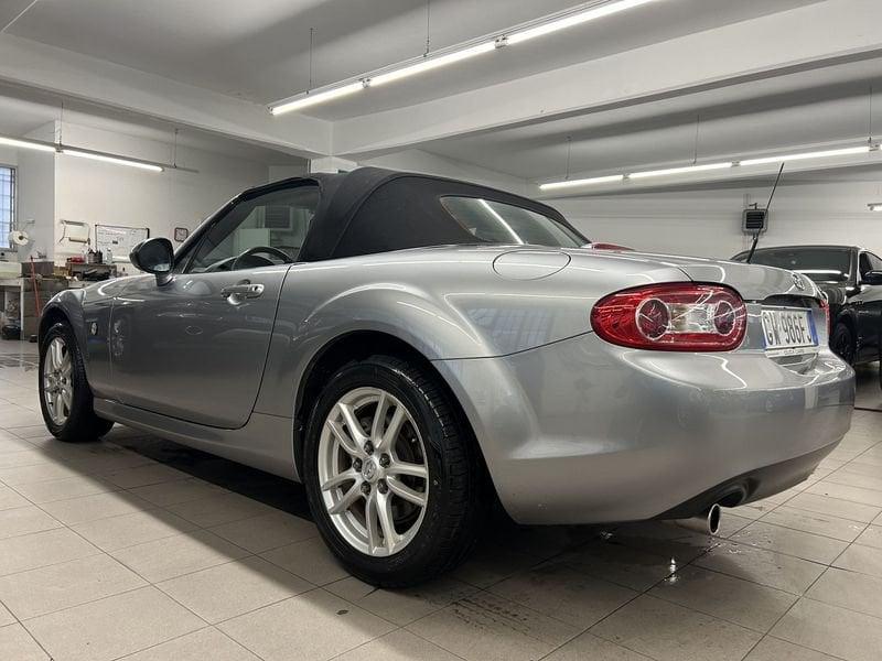 Mazda MX-5 MX-5 Roadster 1.8L Fire