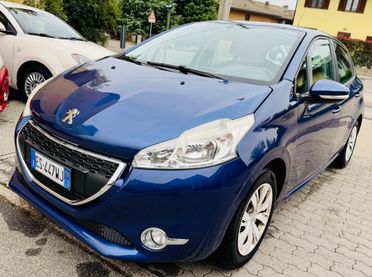 Peugeot 208 1.2 5porte Allure Ok Neopatentati