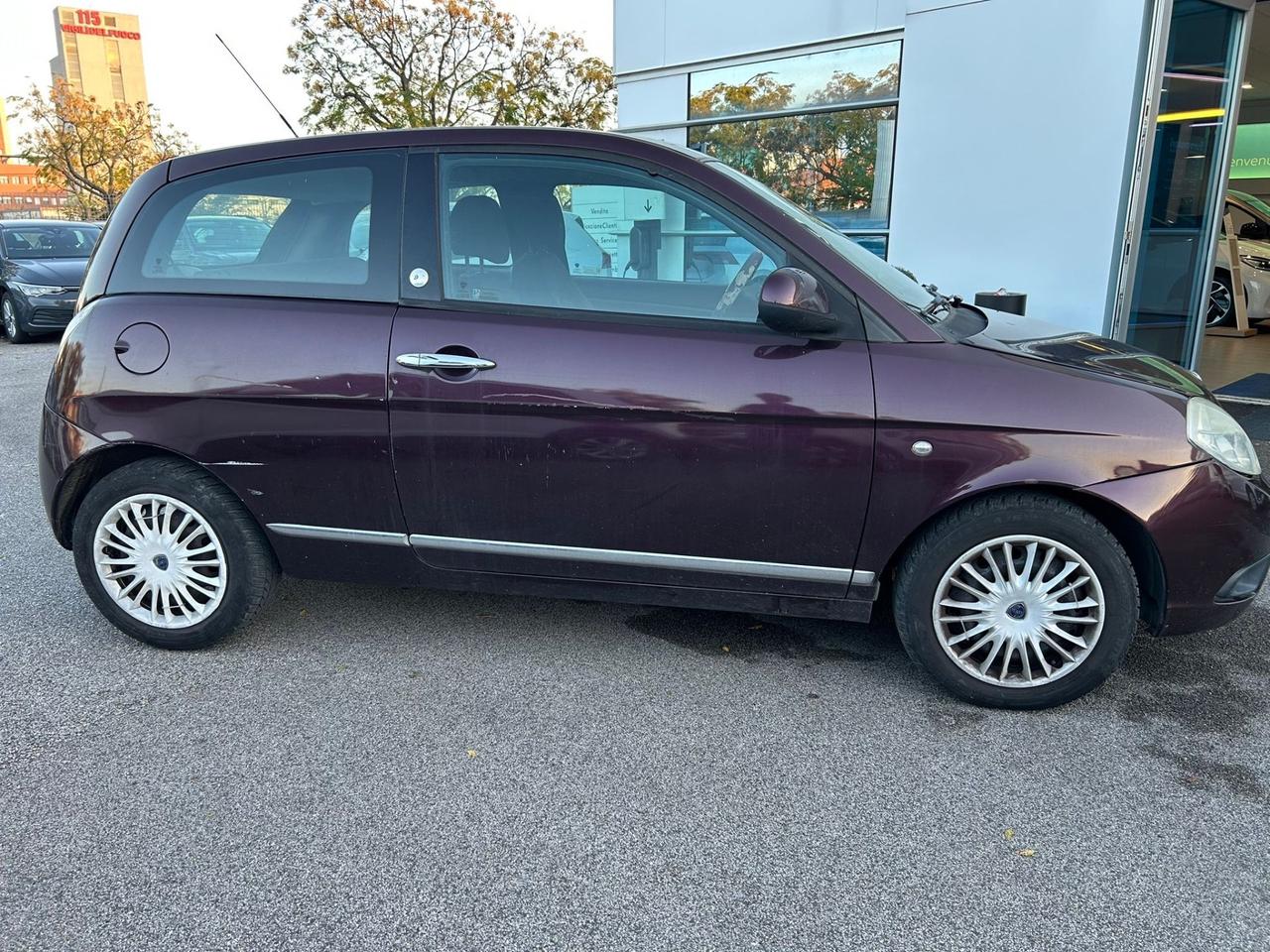 Lancia Ypsilon 1.4 Argento Ecochic GPL