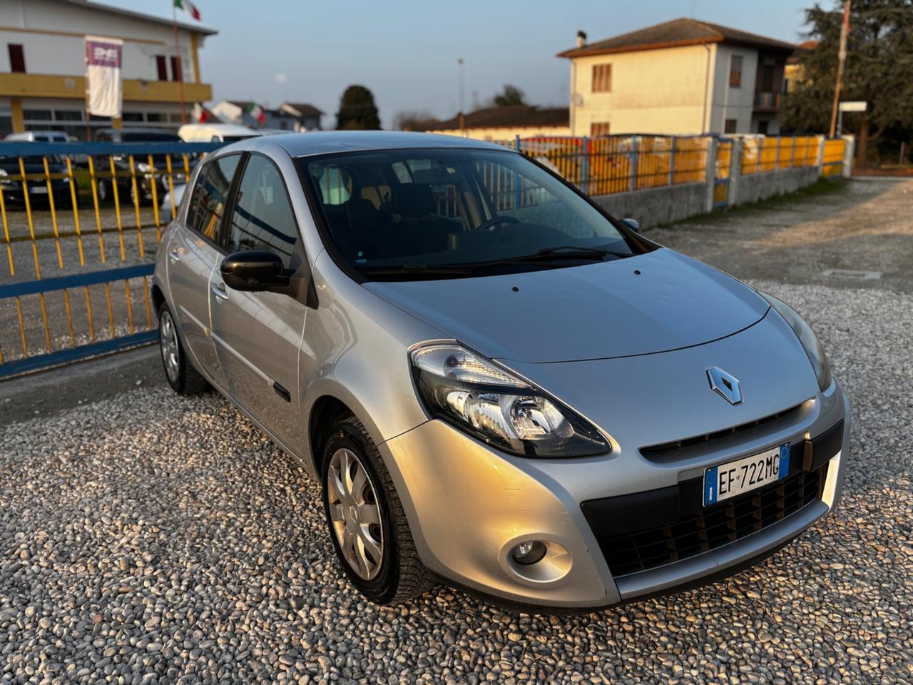 Renault Clio 1.2 16V 5 porte Luxe