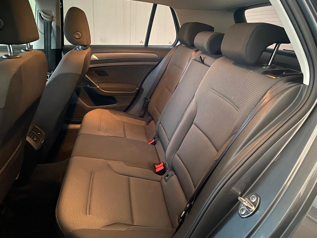 Volkswagen Golf 1.6 7.5 TDI 115 CV 5p. Business BlueMotion Technology