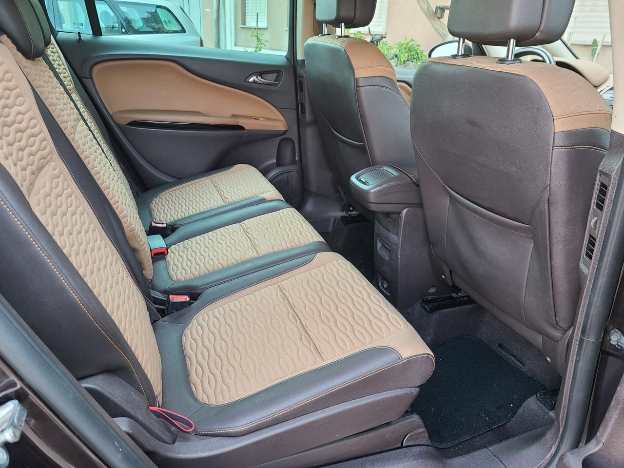 Opel Zafira diesel 2 .0 cilindrata 7 posti anno 2015 euro6