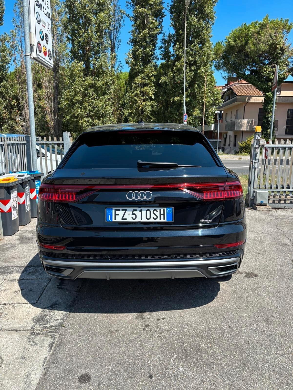 Audi Q8 50 TDI 286 CV quattro tiptronic Sport NESSUN VINCOLO